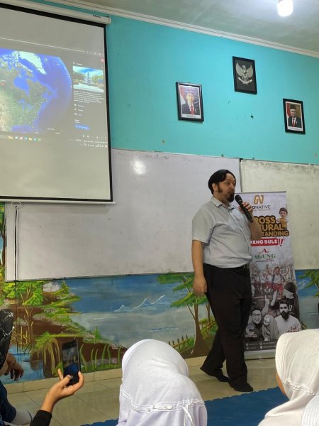SD Negeri Yogyakarta cross cultural bersama bule
