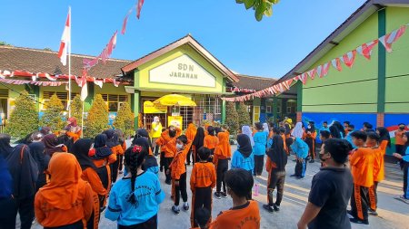SD Negeri Yogyakarta HUT RI ke 77