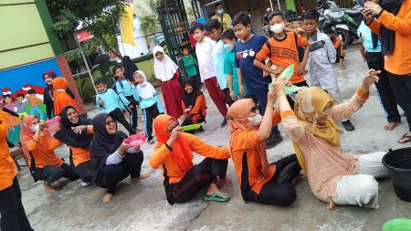 SD Negeri Yogyakarta HUT RI ke 77