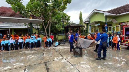 SD Negeri Yogyakarta Pengenalan Profesi dan Simulasi Penanganan Bencana dari BPBD Kab Bantul 2