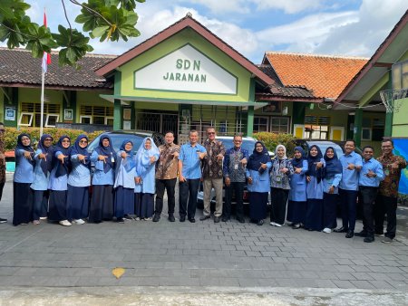SD Negeri Yogyakarta kunjungan Sekdin Kadin 